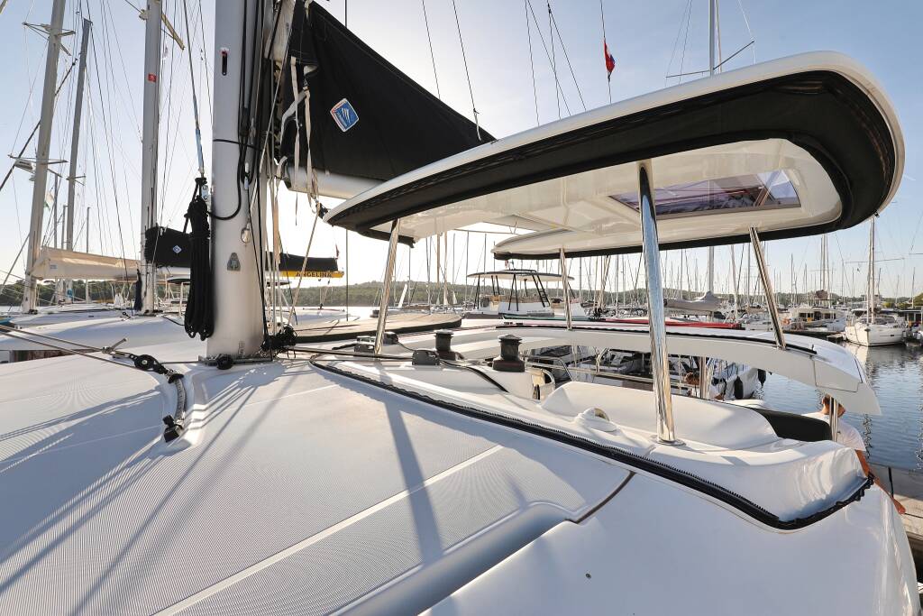 Catamaran Lagoon 42 Sapphire