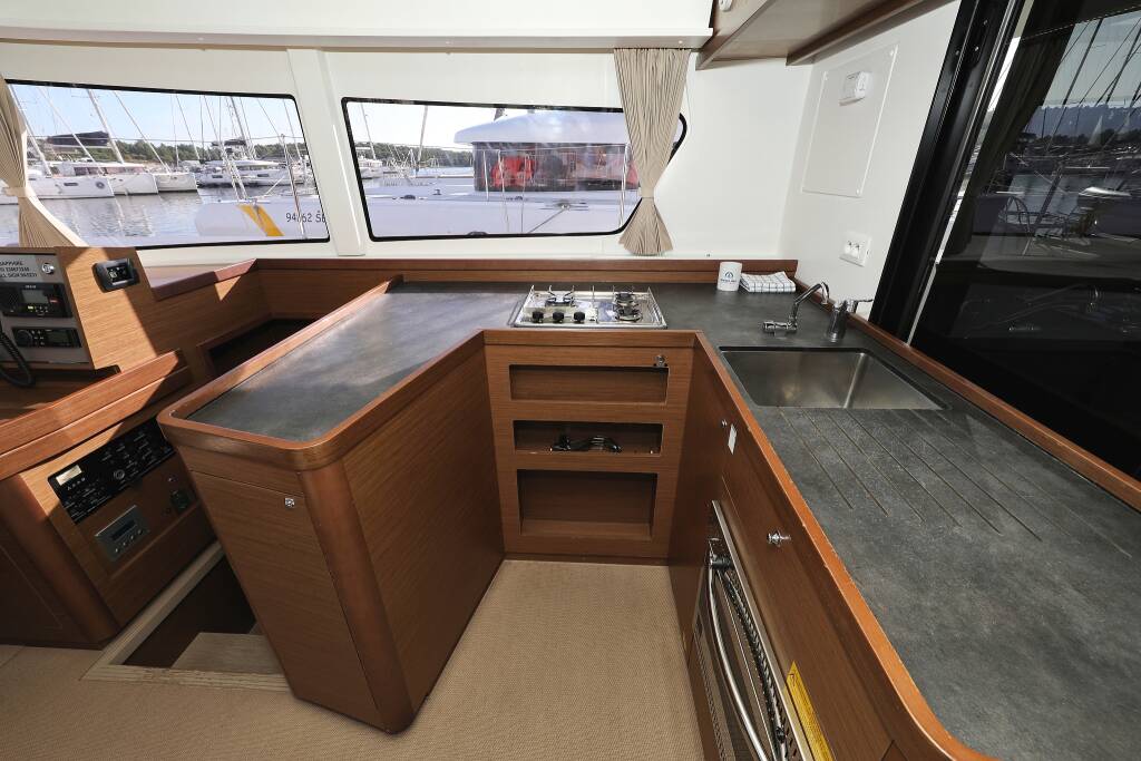Catamaran Lagoon 42 Sapphire
