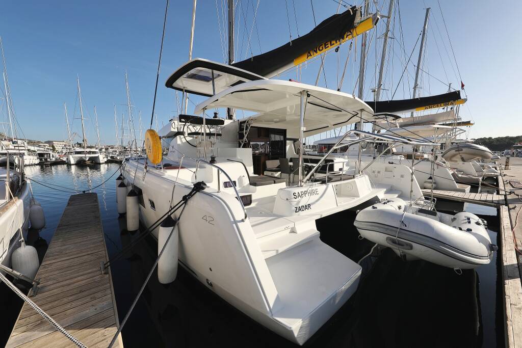 Catamaran Lagoon 42 Sapphire
