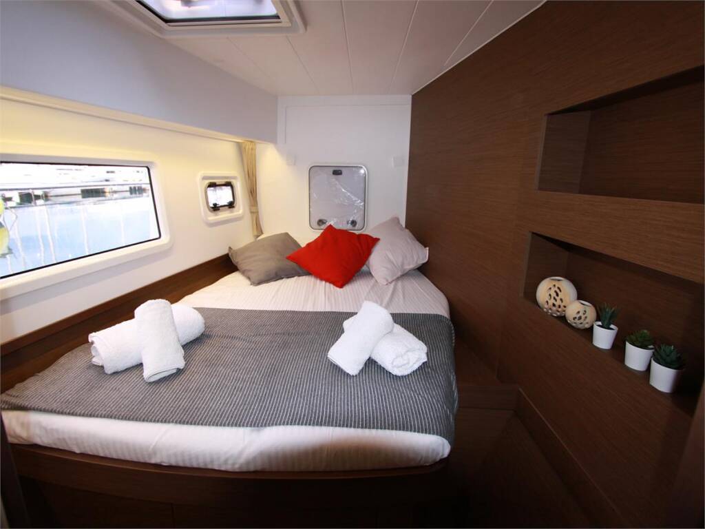 Catamaran Lagoon 42 Dream of Life