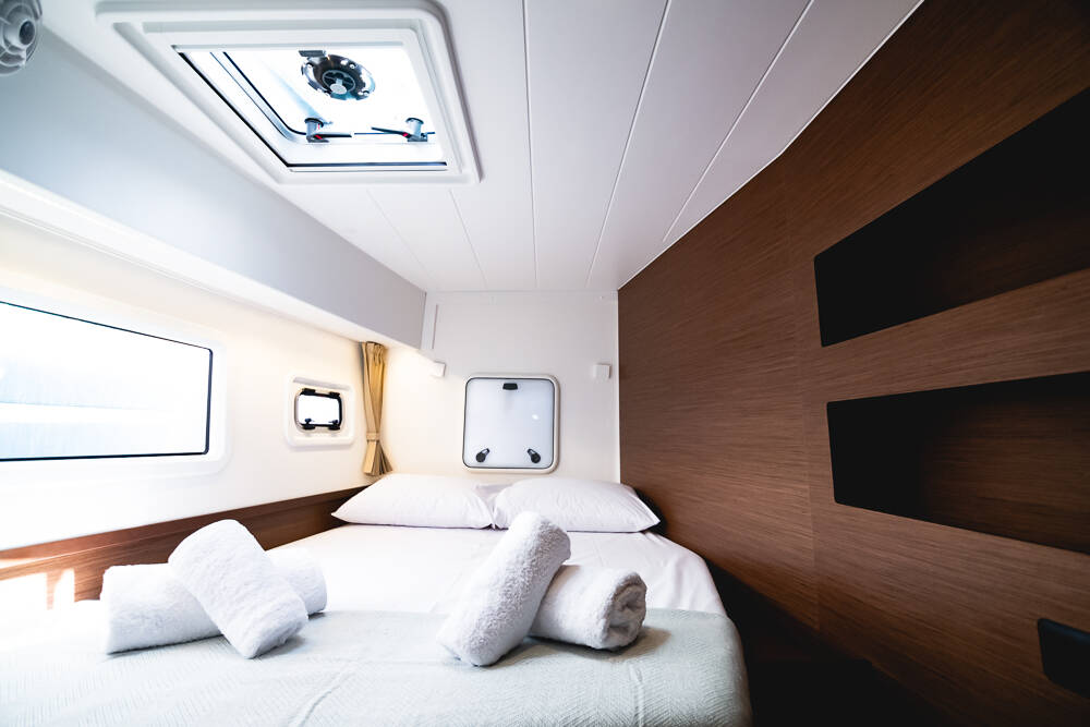 Katamaran Lagoon 42 Blue Trident