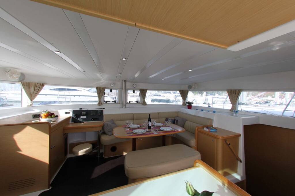 Catamaran Lagoon 420 Fantasy