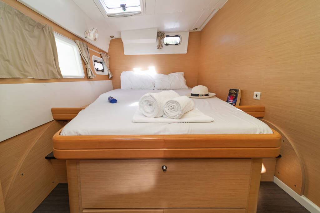 Katamaran Lagoon 421 Silverstar II