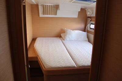 Katamaran Lagoon 421 Azzurra