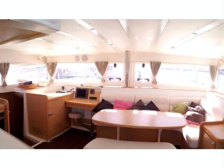 Katamaran Lagoon 421 Azzurra