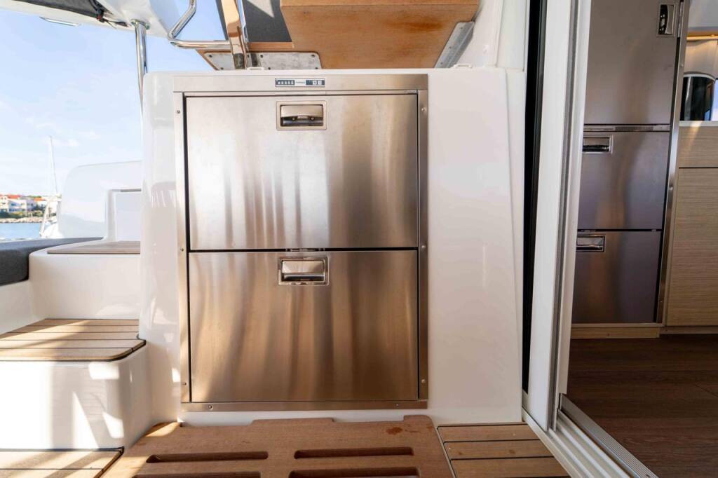 Catamaran Lagoon 43 Lotti