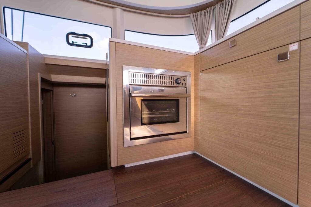 Catamaran Lagoon 43 Lotti