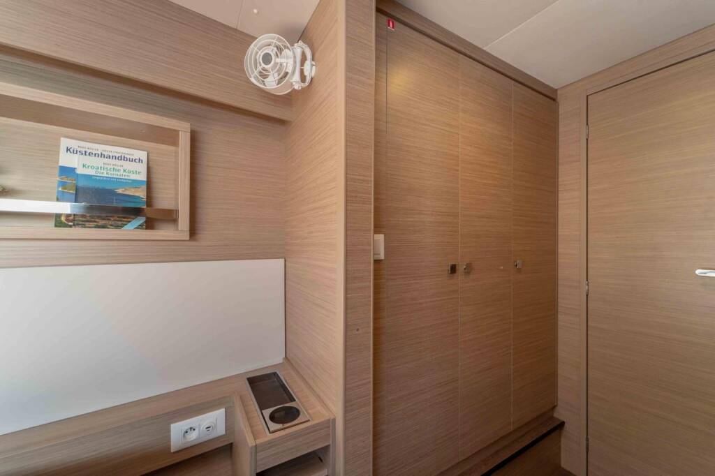 Catamaran Lagoon 43 Lotti