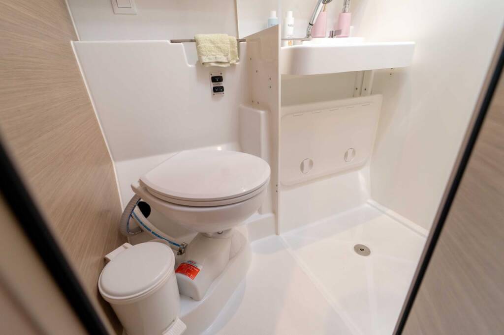 Catamaran Lagoon 43 Lotti