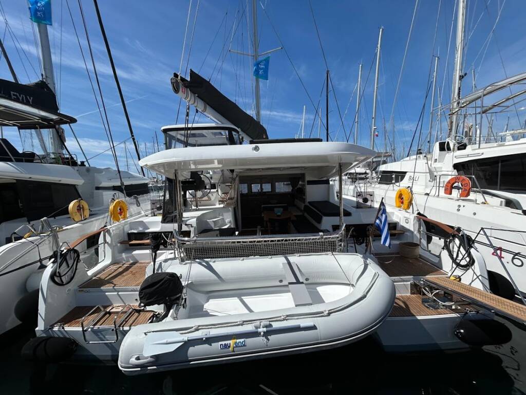 Katamaran Lagoon 43 Zen 2