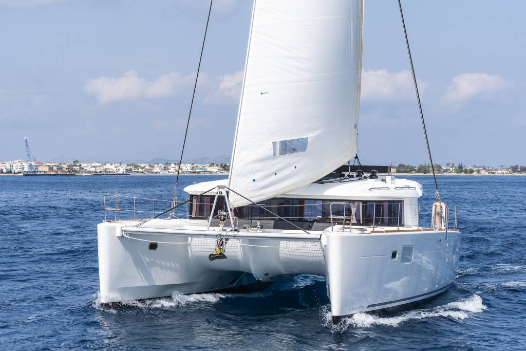 Katamaran Lagoon 450 F Nemesis
