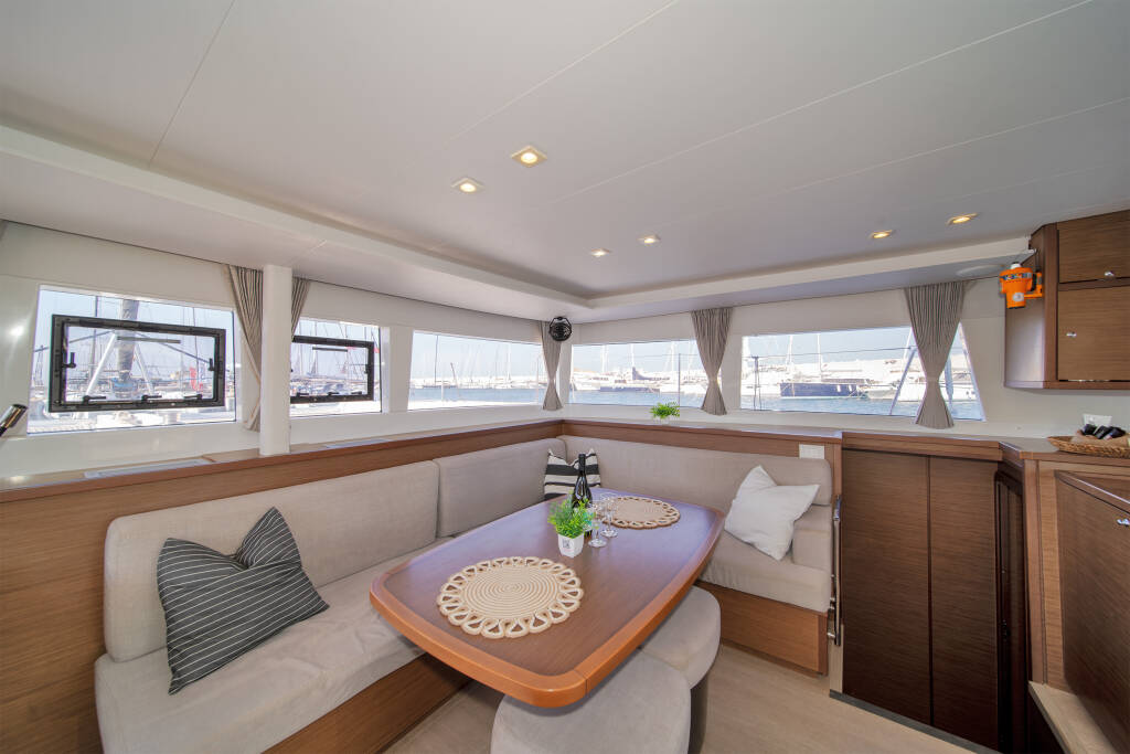 Catamaran Lagoon 450 F Thetis