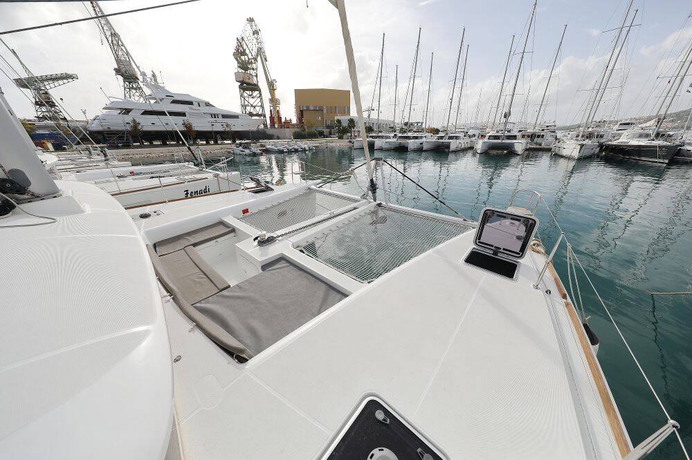 Catamaran Lagoon 450 F Stella