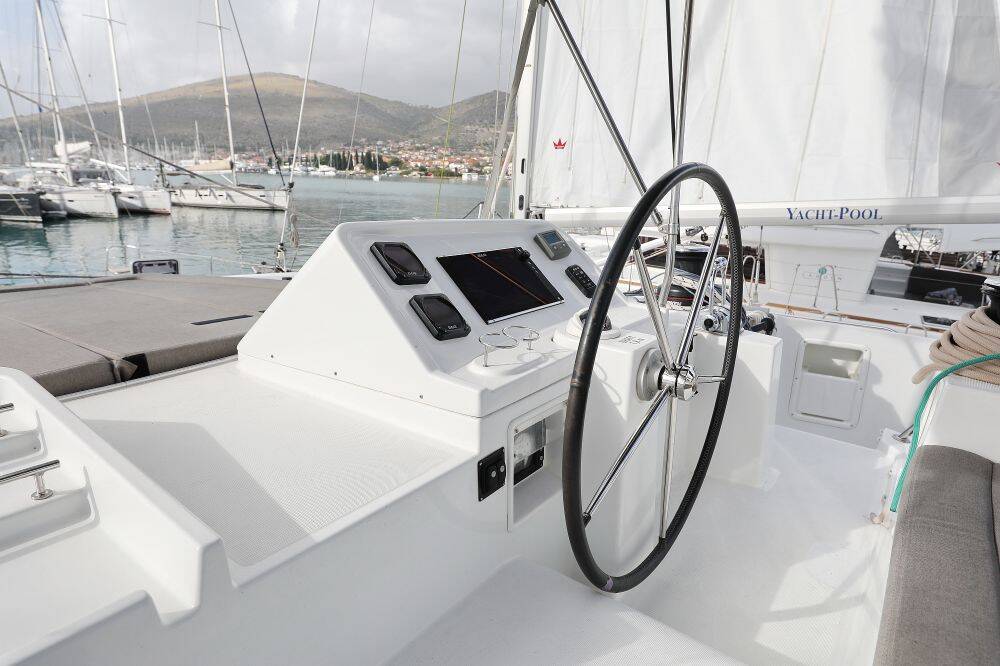 Catamaran Lagoon 450 F Stella