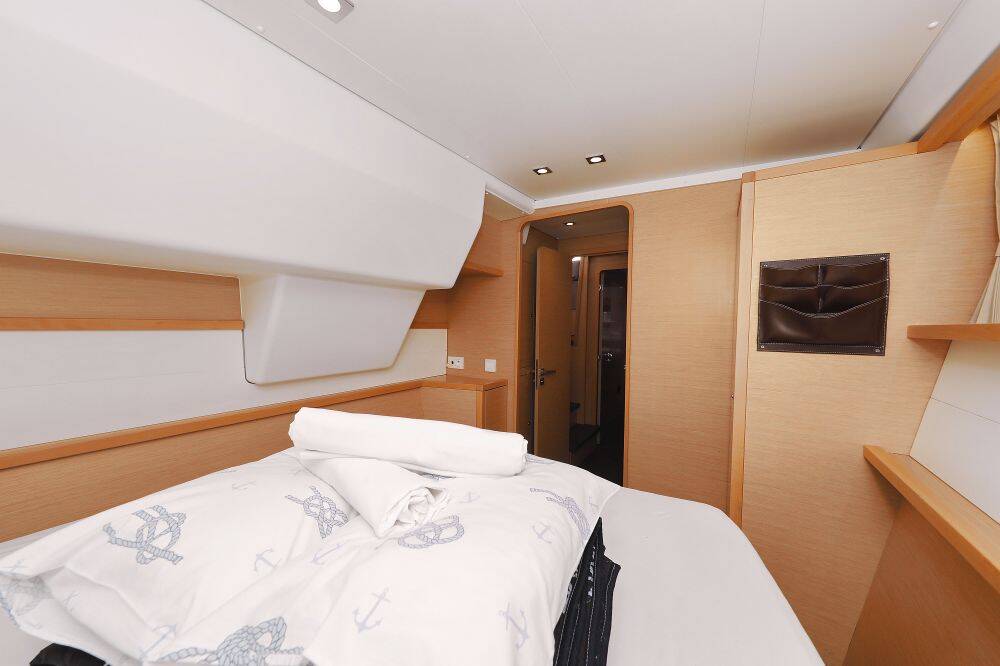 Catamaran Lagoon 450 F Stella