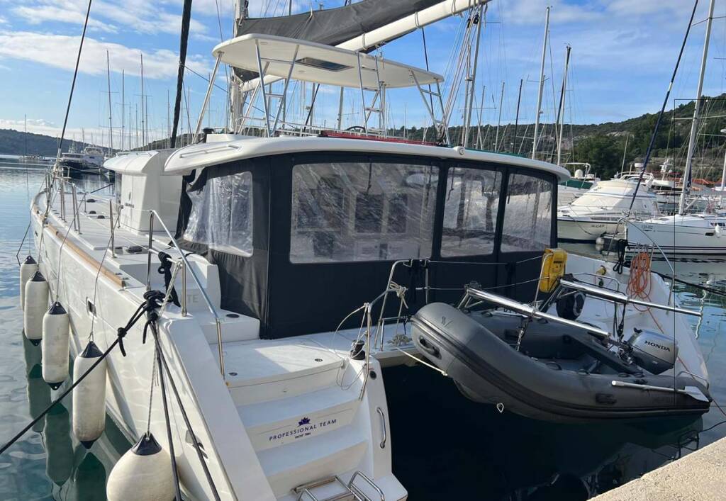 Katamaran Lagoon 450 F ZEN