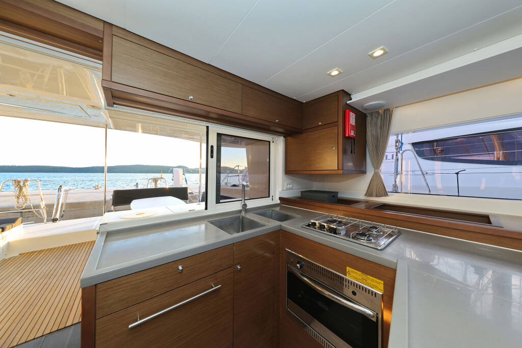 Catamaran Lagoon 450 F Shiva