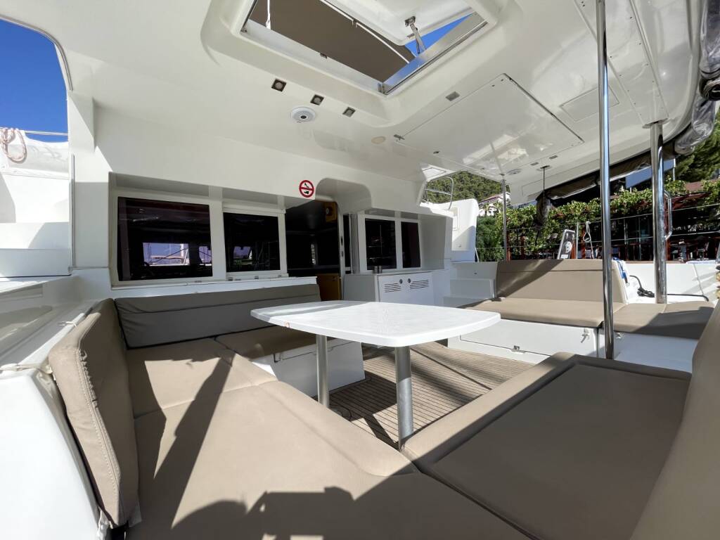 Catamaran Lagoon 450 F Altair