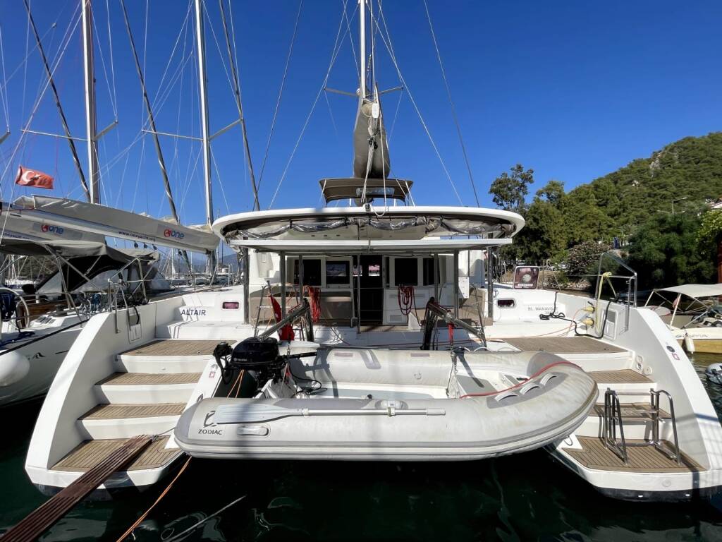 Katamaran Lagoon 450 F Altair