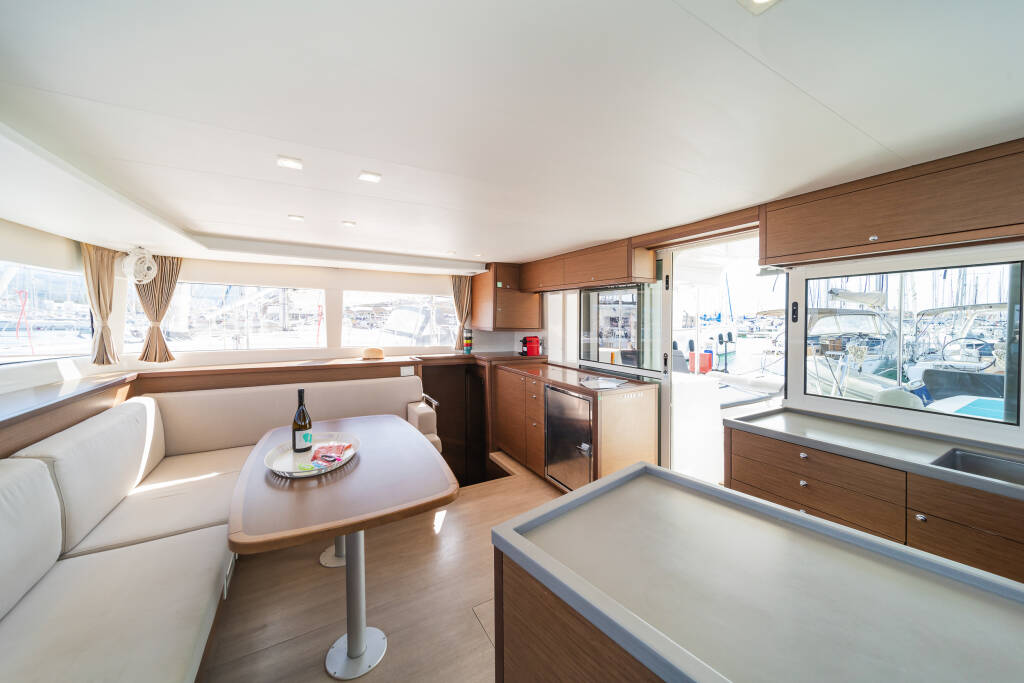 Catamaran Lagoon 450 F Cassiopeia II