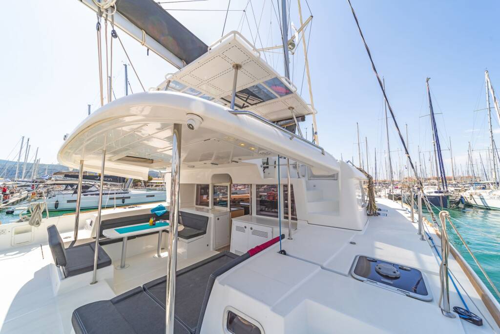 Catamaran Lagoon 450 F Caretta Nana