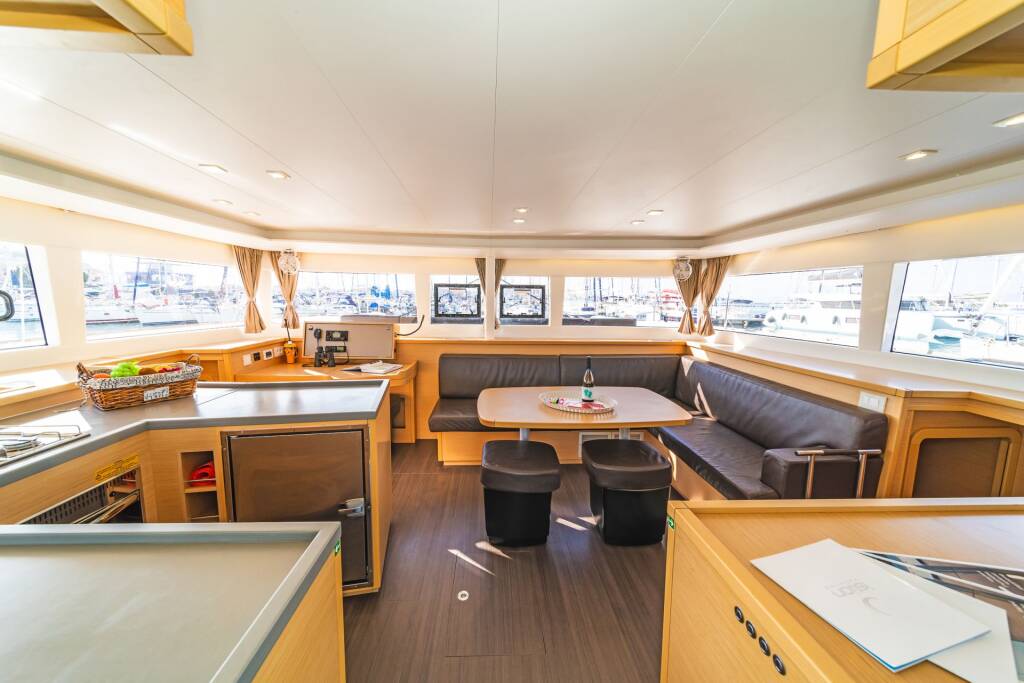 Catamaran Lagoon 450 F Caretta Nana