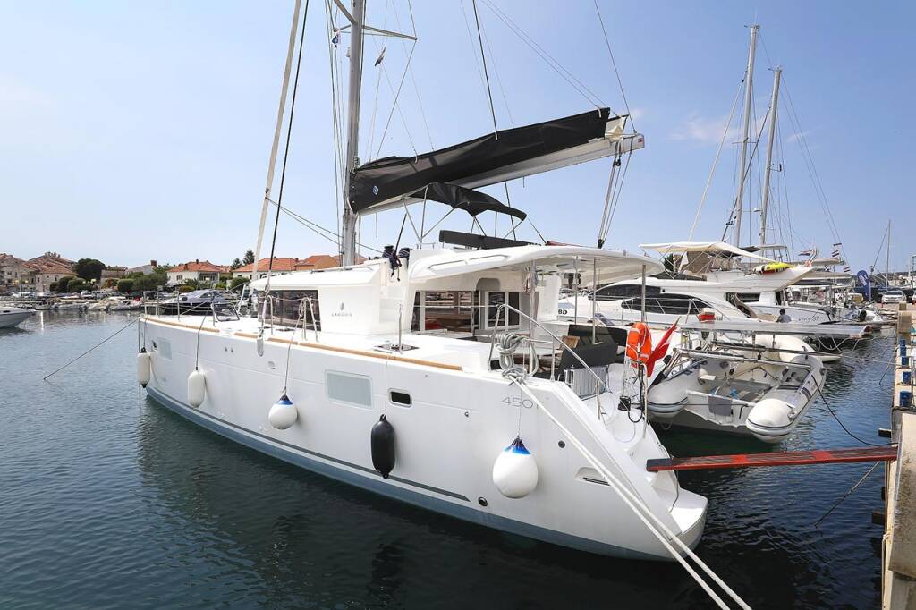 Catamaran Lagoon 450 F Sunce