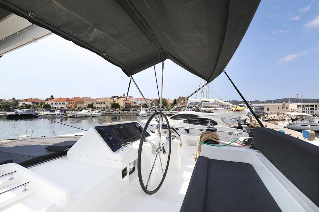 Catamaran Lagoon 450 F Sunce