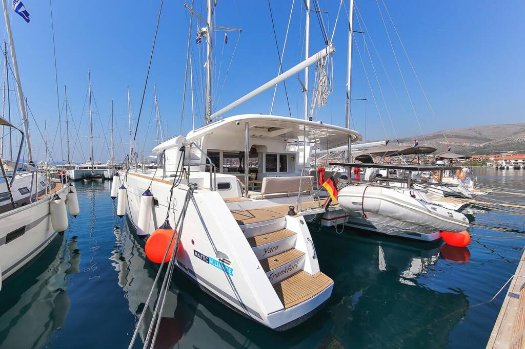 Katamaran Lagoon 450 F Yara