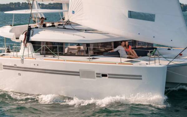 Lagoon 450 S Morii Palma de Mallorca, La Lonja