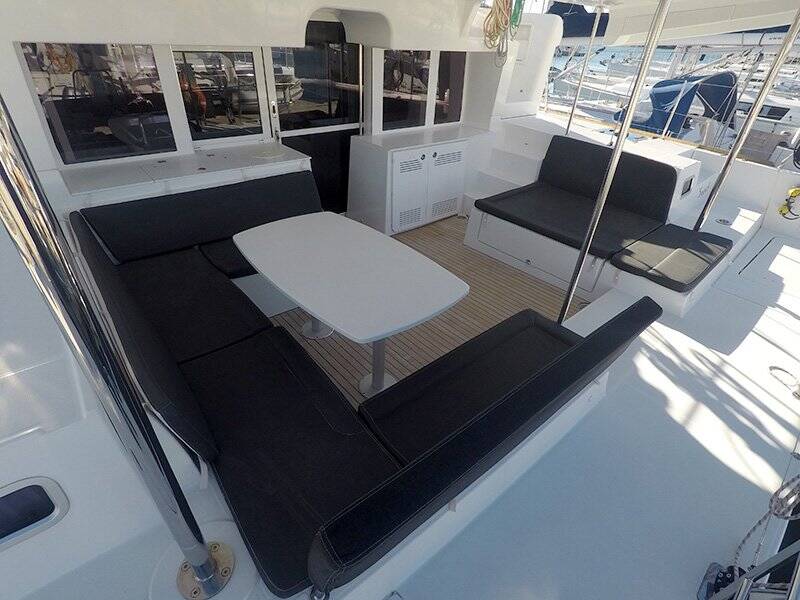 Catamaran Lagoon 450 Zuzo II