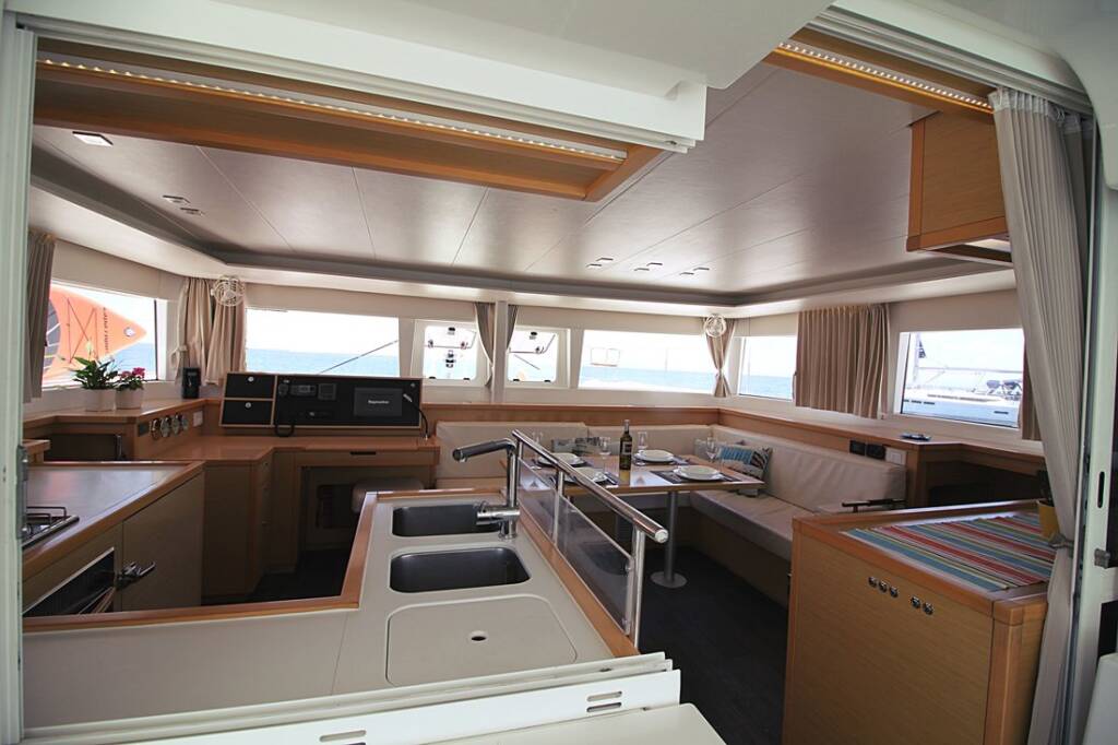Catamaran Lagoon 450 Baccarat