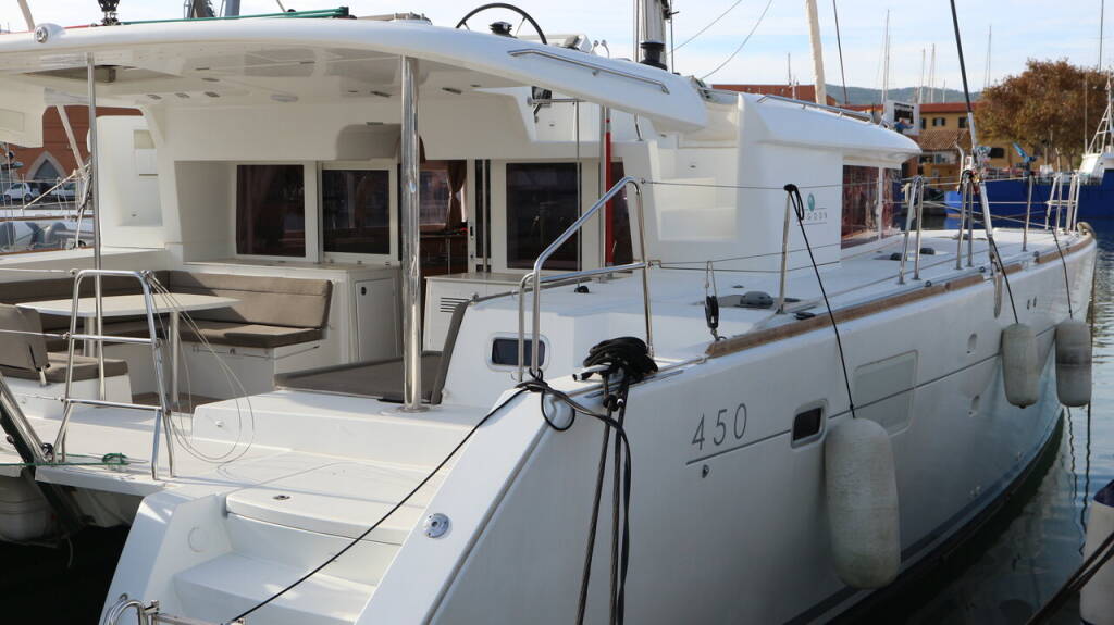 Catamaran Lagoon 450 Philea