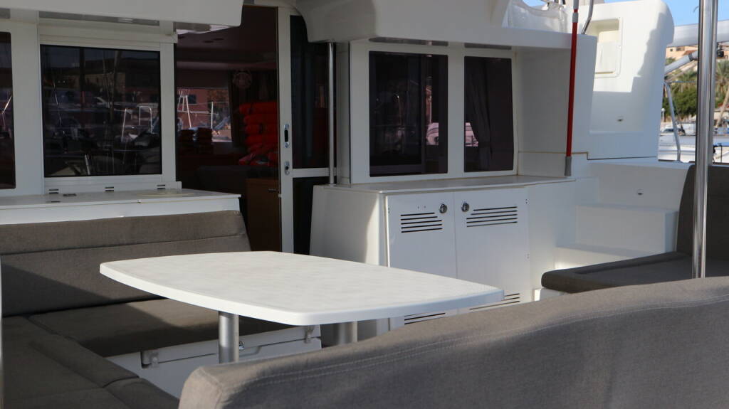 Catamaran Lagoon 450 Philea