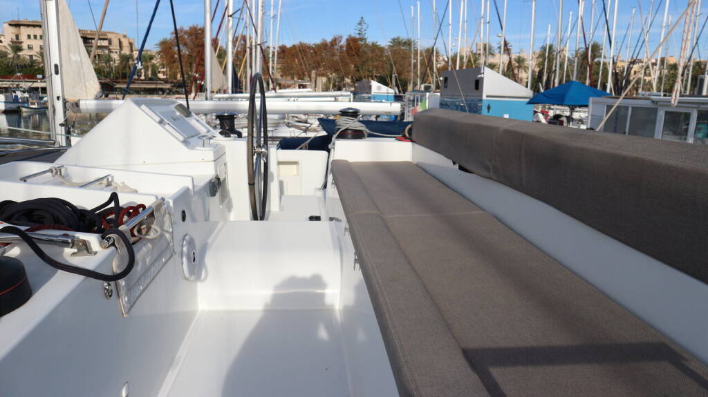 Catamaran Lagoon 450 Philea