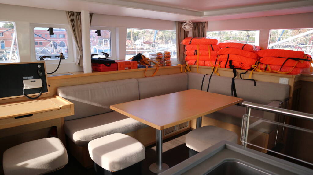 Catamaran Lagoon 450 Philea