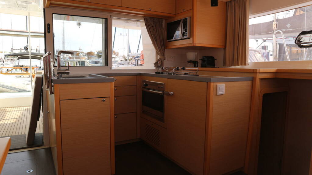Catamaran Lagoon 450 Philea