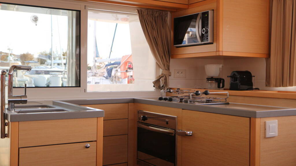 Catamaran Lagoon 450 Philea