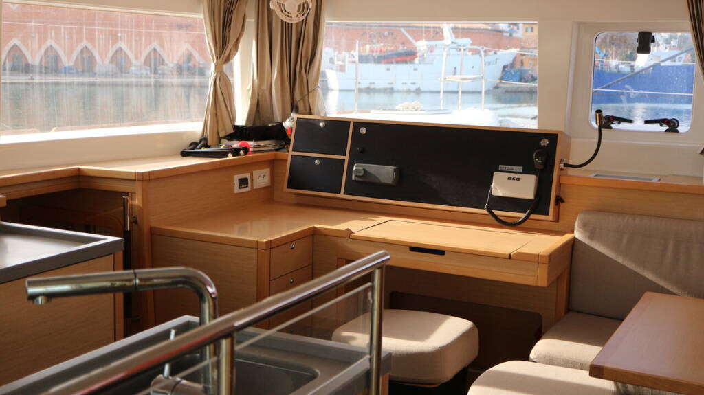 Catamaran Lagoon 450 Philea