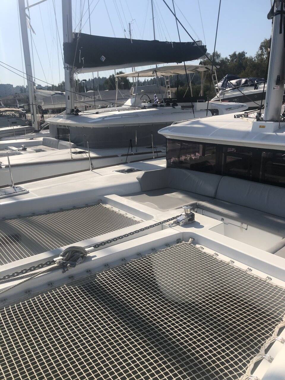Catamaran Lagoon 450 Violetta