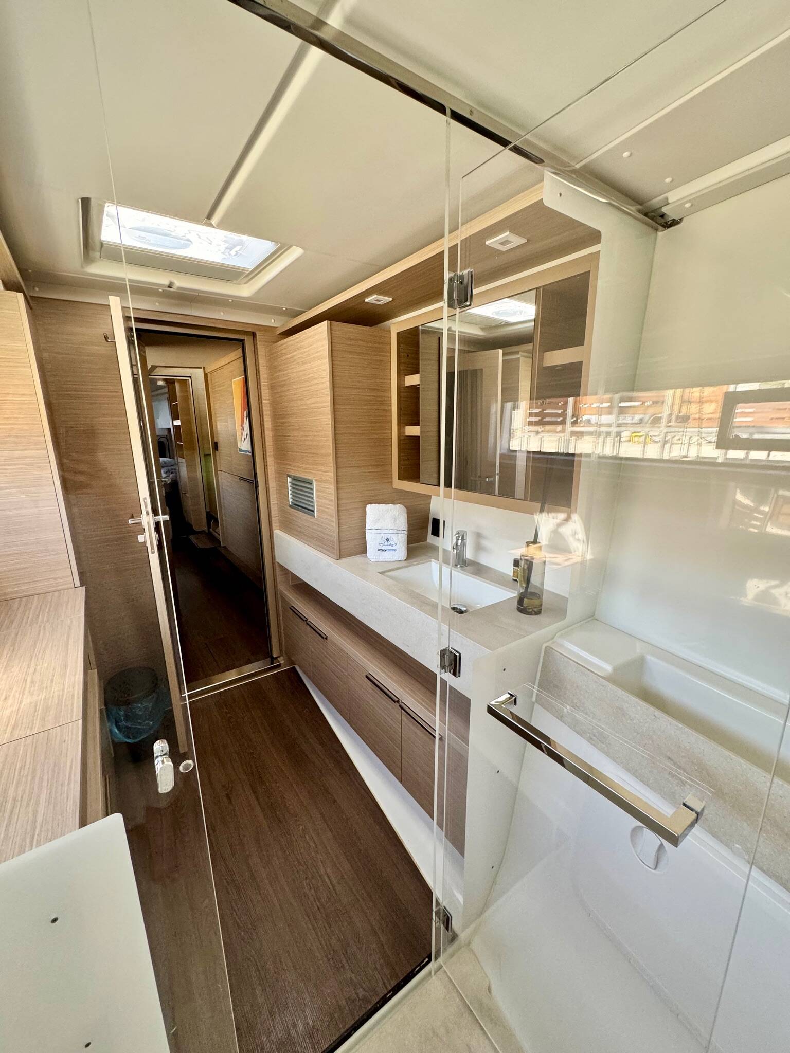 Catamaran Lagoon 46 OW Hevea