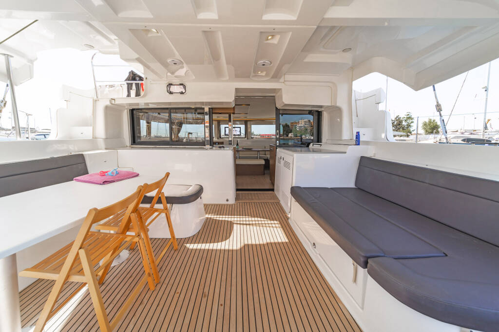 Catamaran Lagoon 46 Harmony