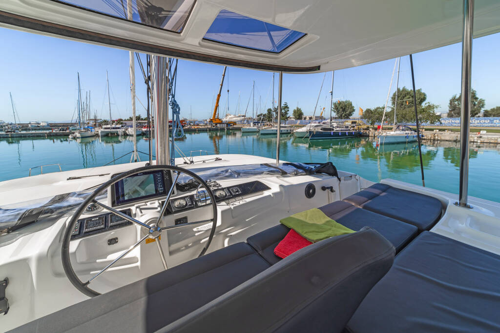 Catamaran Lagoon 46 Harmony
