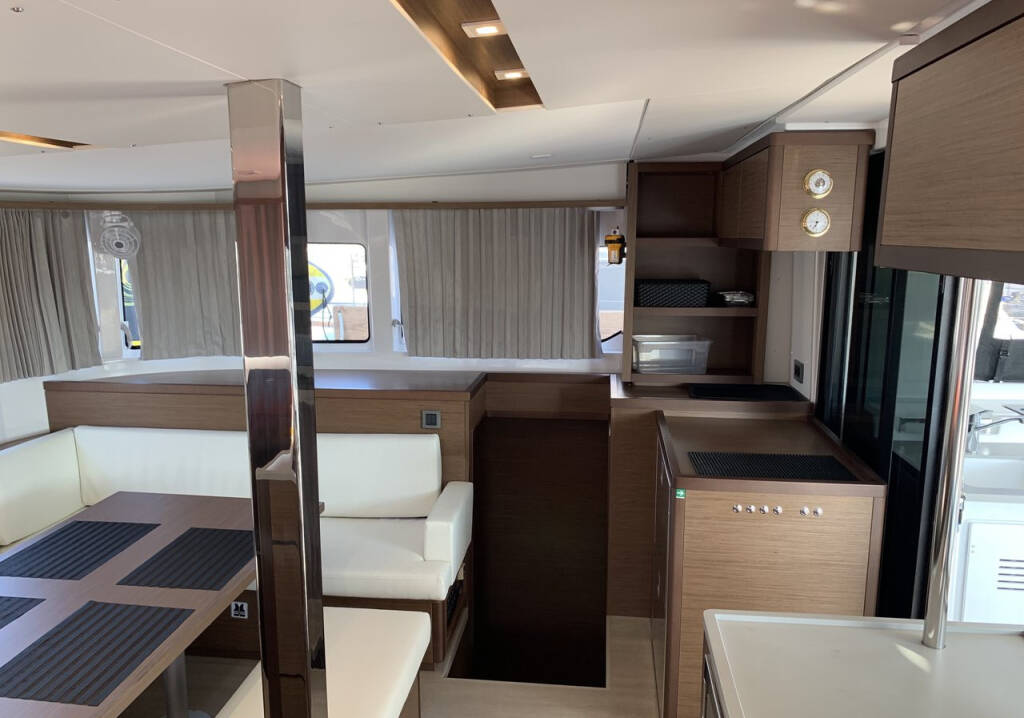Catamaran Lagoon 46 Diamond Seas