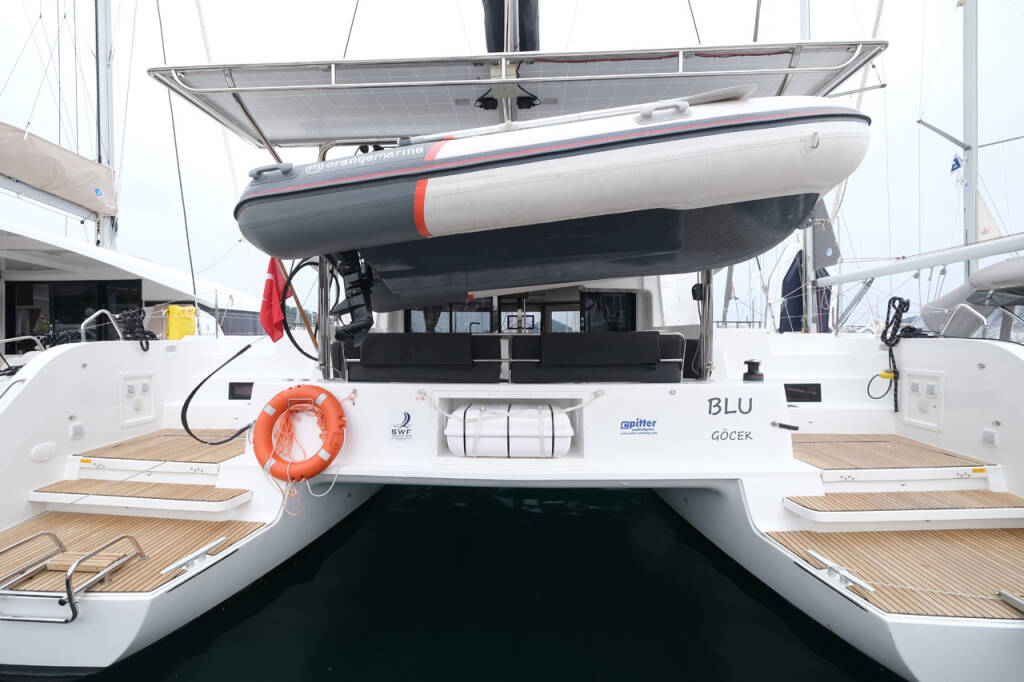 Catamaran Lagoon 46 Blu