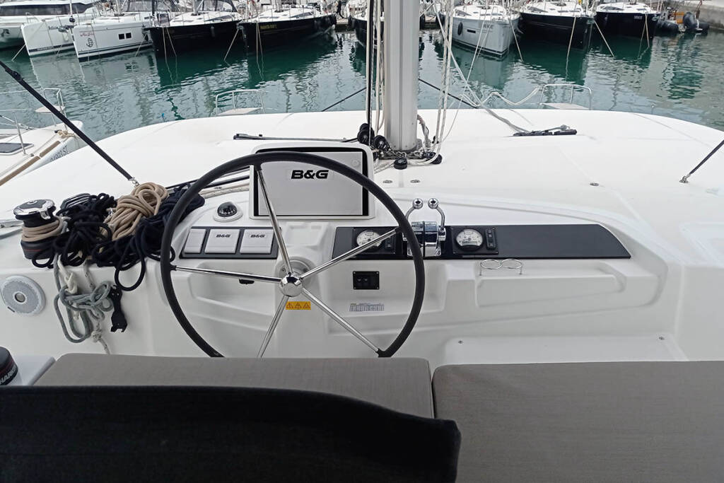 Catamaran Lagoon 46 Genie