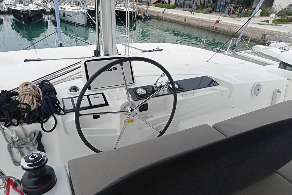 Catamaran Lagoon 46 Genie