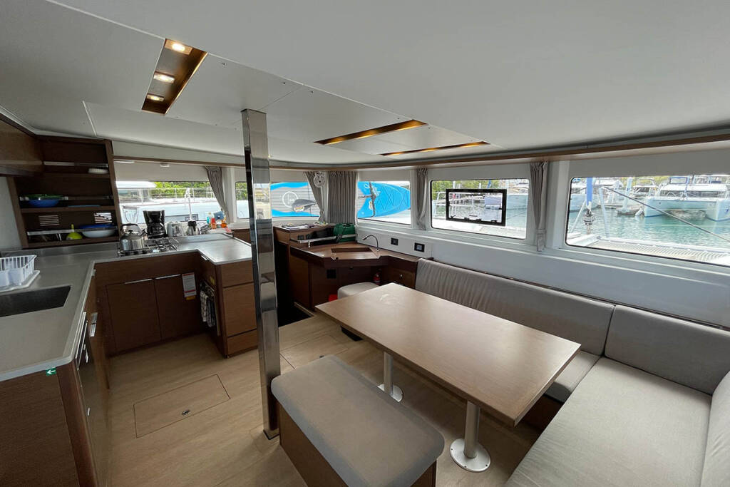 Catamaran Lagoon 46 