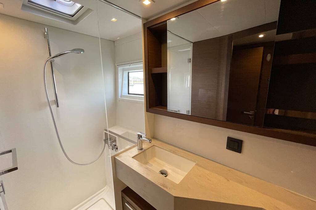 Catamaran Lagoon 46 