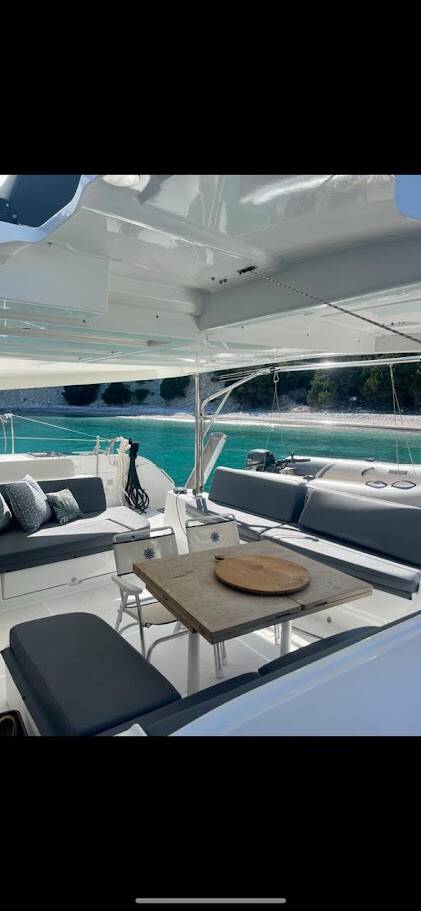 Catamaran Lagoon 46 Sundowner